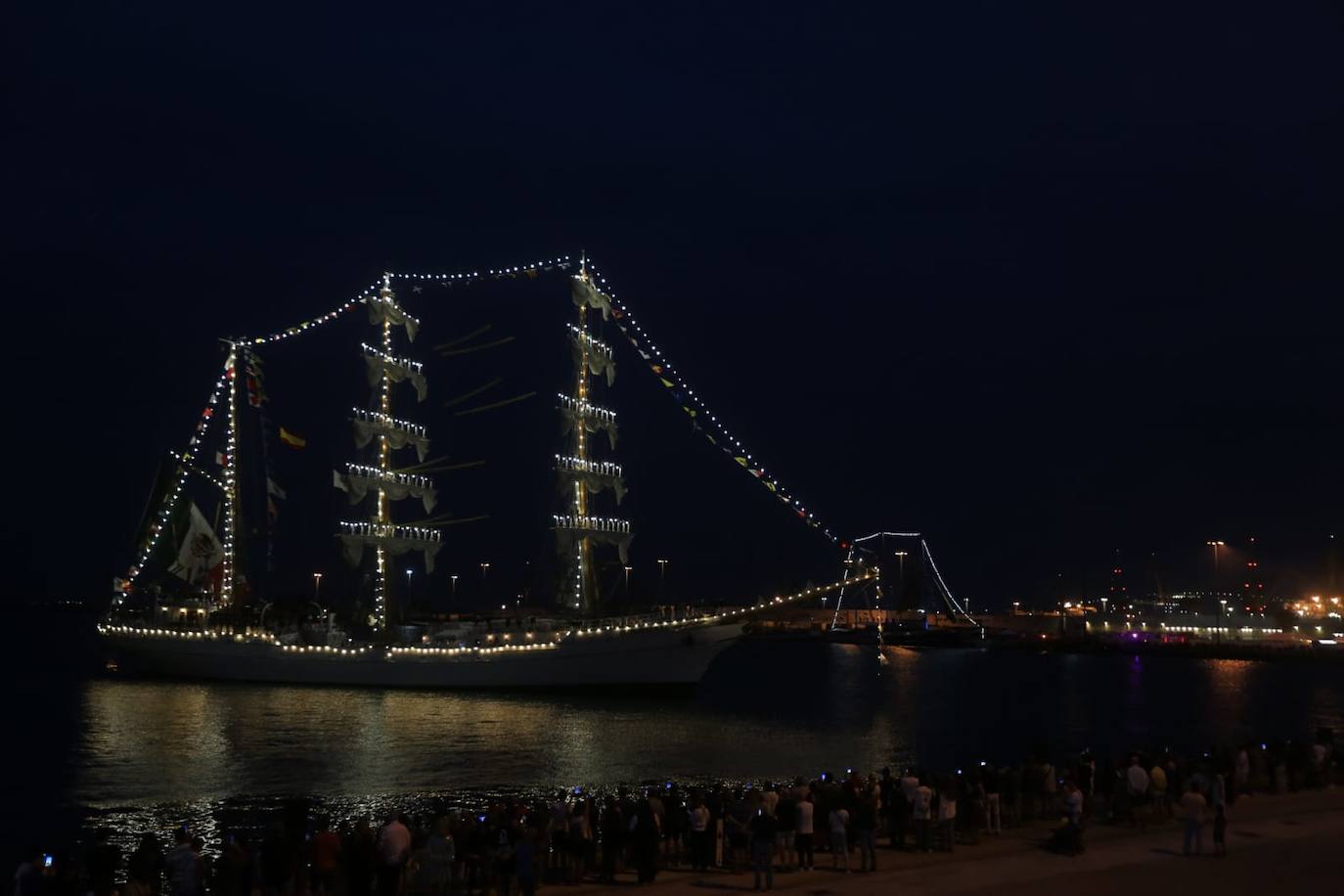 Fotos: El muelle de Cádiz se transforma en Parque Regata