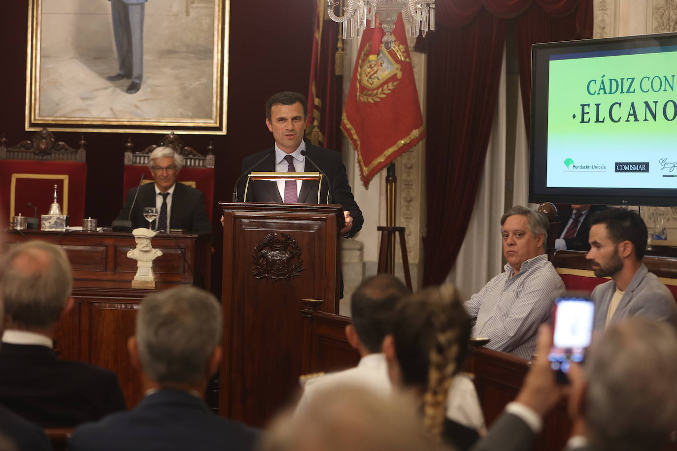 Fotos: El IV Premio de la asociación ‘Cádiz con Elcano’, para Sail Traiging