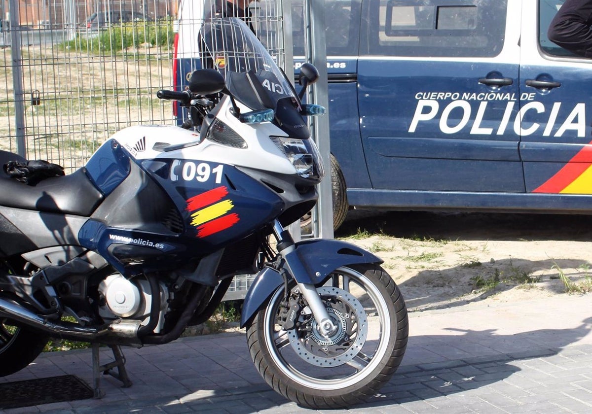 Vehículos de la Policía Naciona.