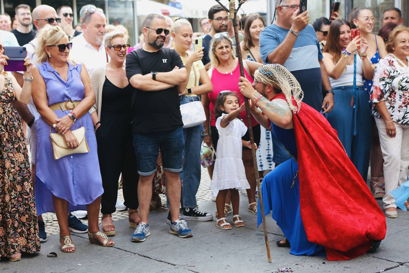 Fotos: Desfile de tripulantes de la Gran Regata 2023 de Cádiz