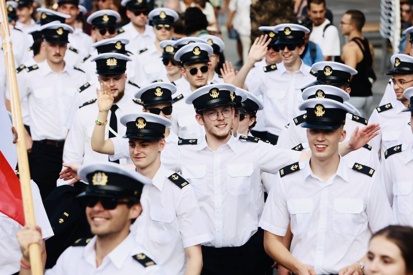Fotos: Desfile de tripulantes de la Gran Regata 2023 de Cádiz