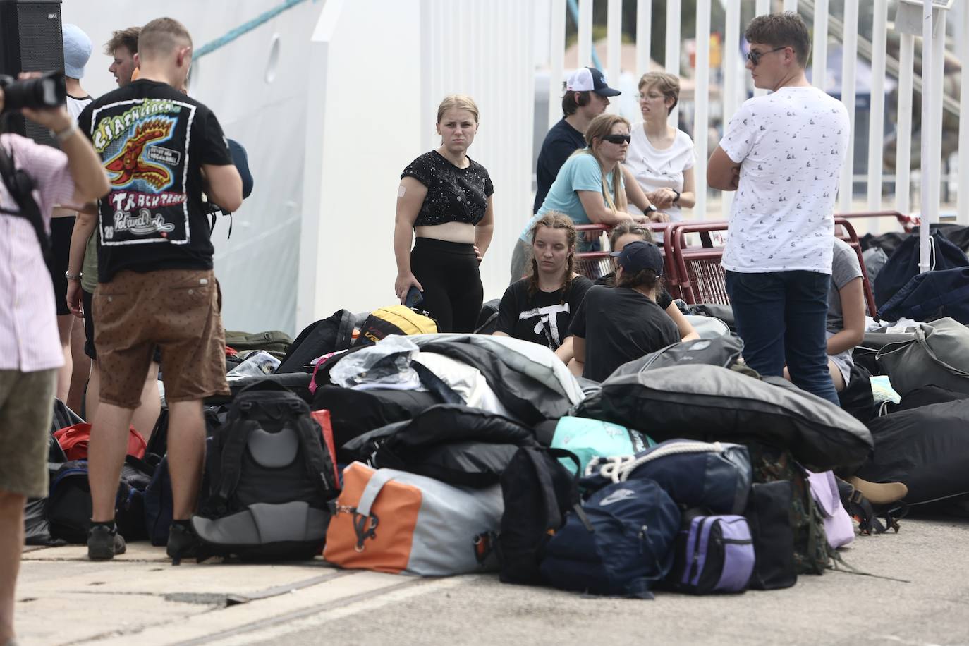 Fotos: Espuma y niños, un binomio para triunfar en la Gran Regata 2023 de Cádiz