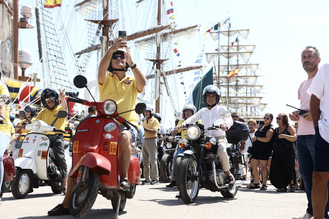 Fotos: La Gran Regata de Cádiz vive un sábado grande antes de la despedida a los veleros