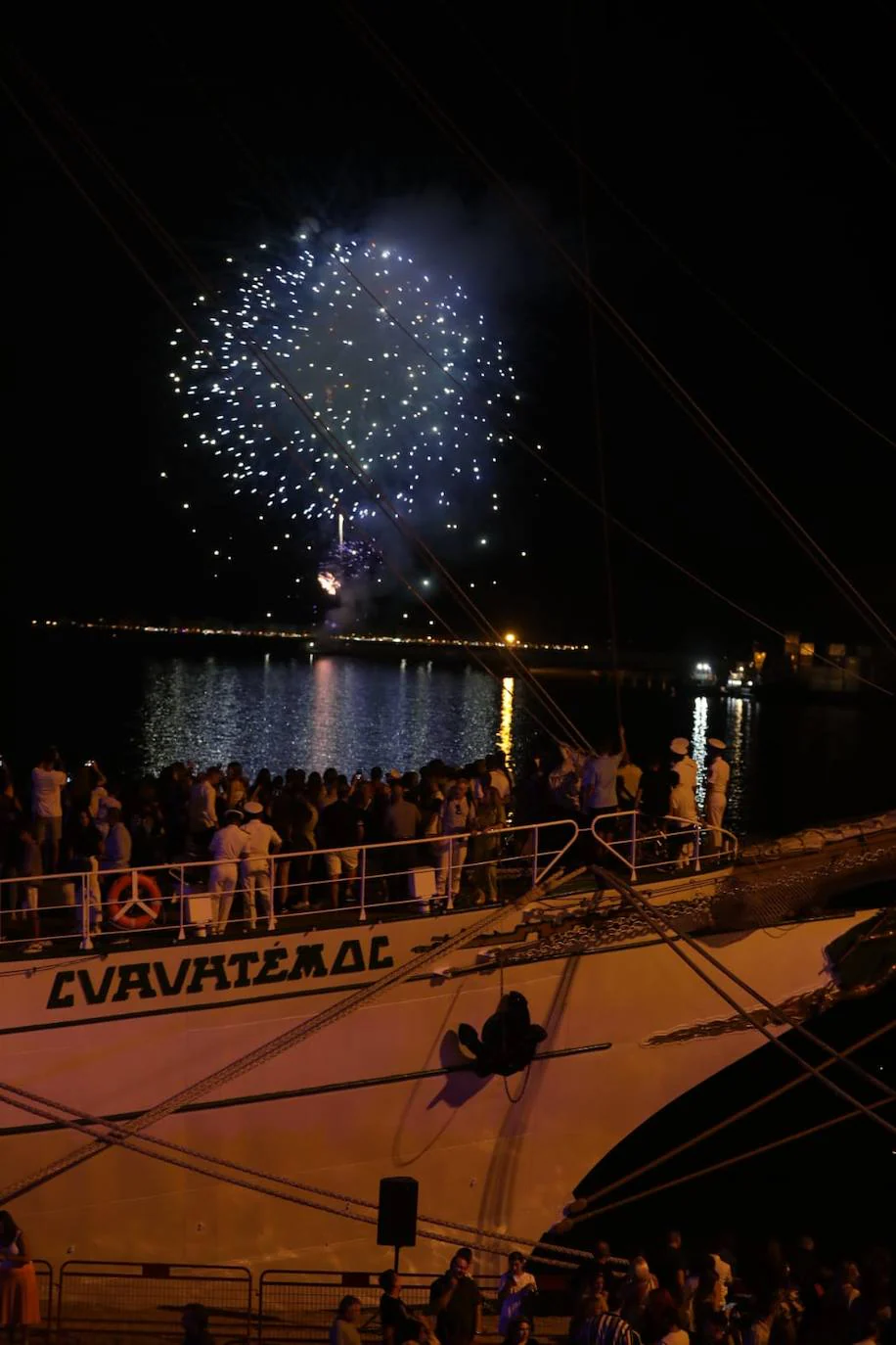 Fotos: Así vivió Cádiz la gran noche del sábado en la Gran Regata 2023