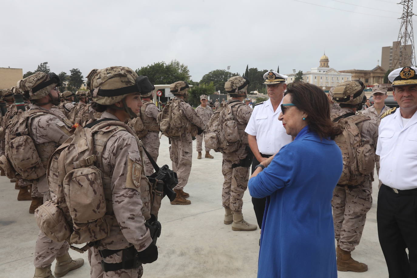 Fotos: Visita de Margarita Robles al Real Observatorio y al &#039;Tercio de la Armada&#039; de San Fernando