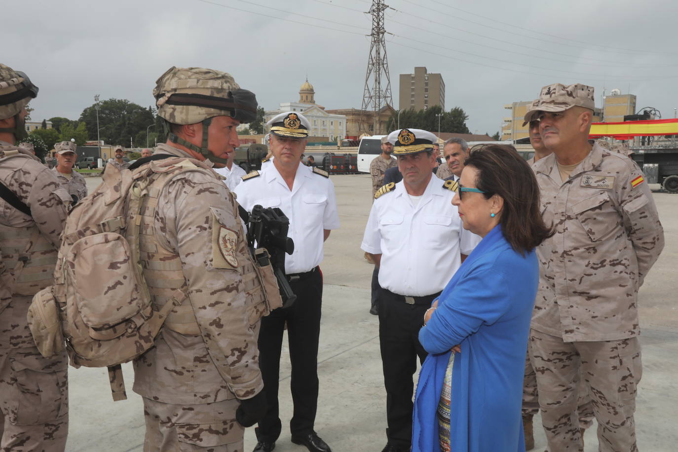 Fotos: Visita de Margarita Robles al Real Observatorio y al &#039;Tercio de la Armada&#039; de San Fernando