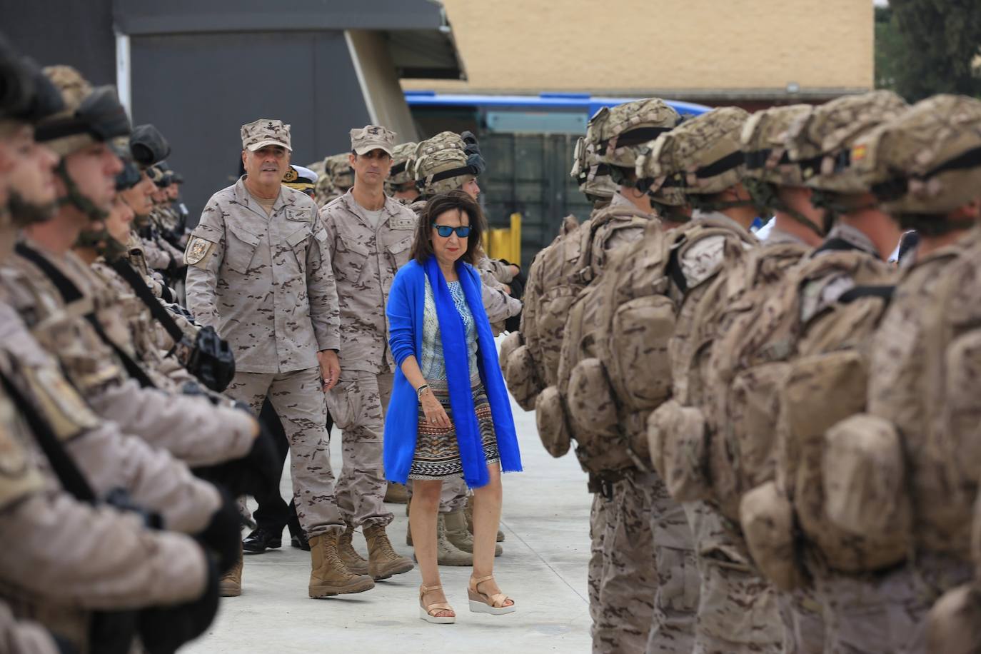 Fotos: Visita de Margarita Robles al Real Observatorio y al &#039;Tercio de la Armada&#039; de San Fernando