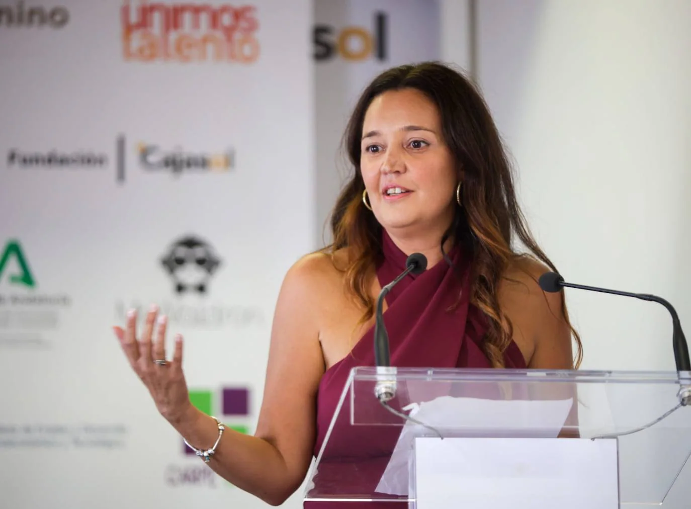 Fotos: Premios al emprendimiento femenino en Cajasol