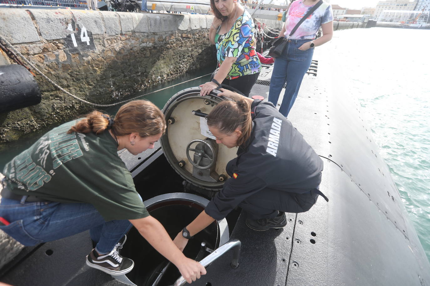 Fotos: El submarino de la Armada, &#039;Galerna&#039;, llega a Cádiz