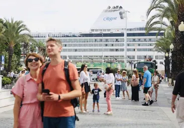 Un turismo «sostenible» con una potenciación del ocio en Cádiz