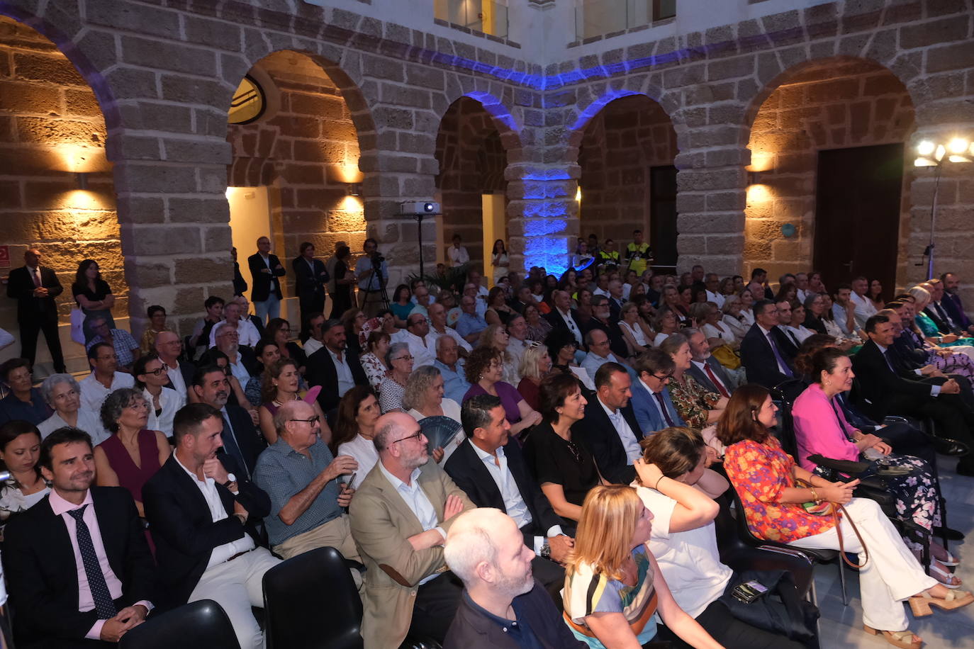 Fotos: Fiesta Cádiz Solidaria de LA VOZ de Cádiz y Fundación &#039;La Caixa&#039;