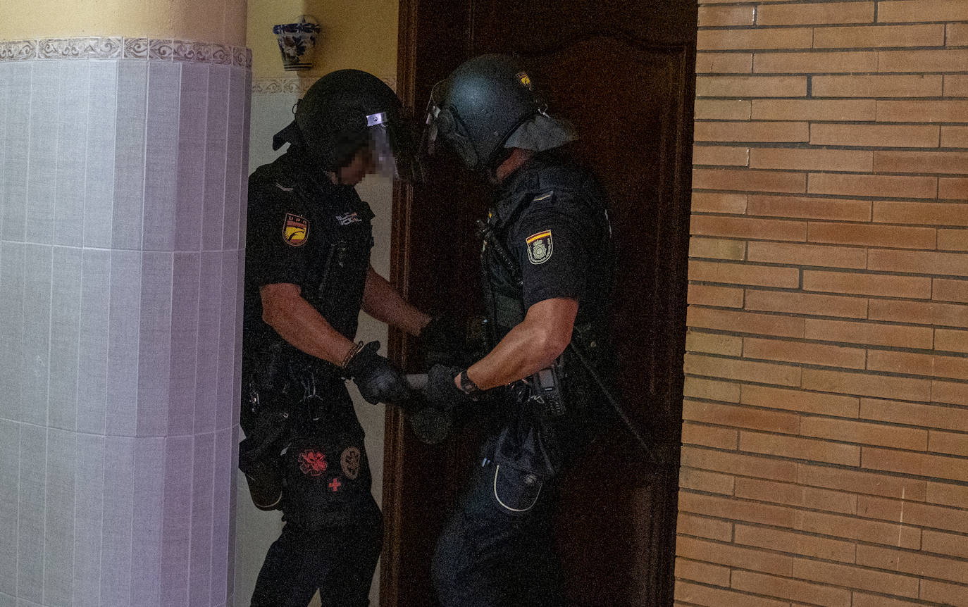 Fotos: Operación de la Policía Nacional en Cádiz contra el tráfico de cocaína