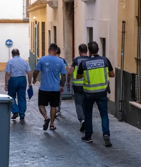 Imagen secundaria 2 - Importante golpe de la Policía a la venta de cocaína en Cádiz, detenidos desde los camellos a los proveedores