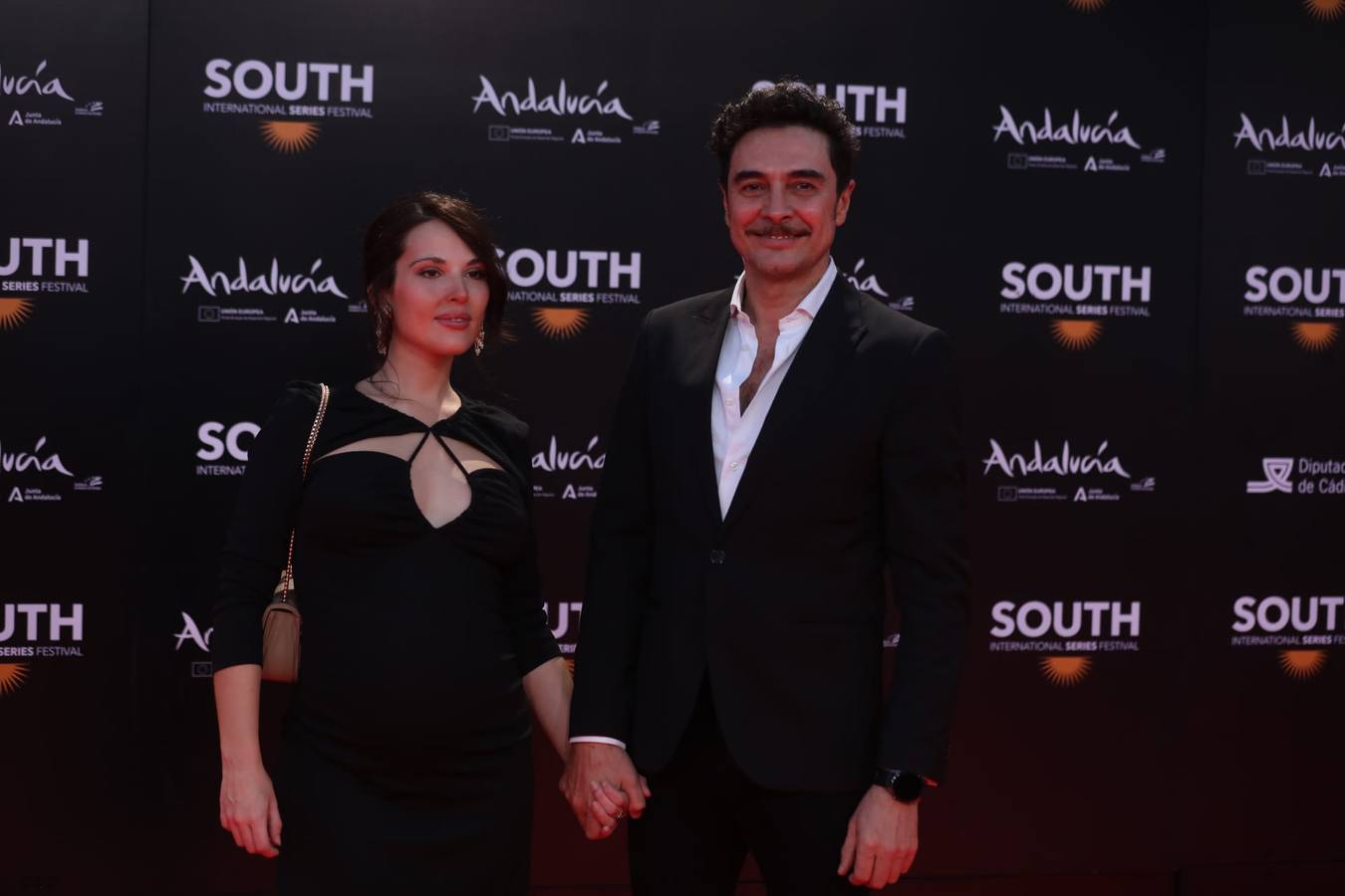 Fotos: La llegada de los invitados a la gala de inauguración (III)