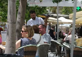 La provincia de Cádiz registra casi 56.000 contrataciones en la hostelería en el mes de septiembre
