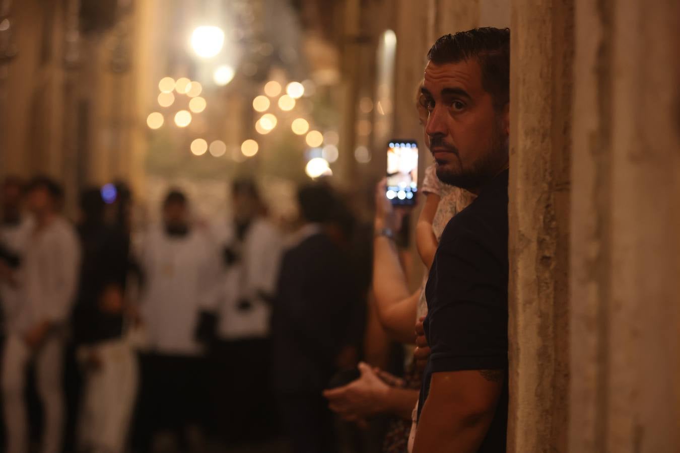 Fotos: La Virgen del Rosario, por las calles de Cádiz