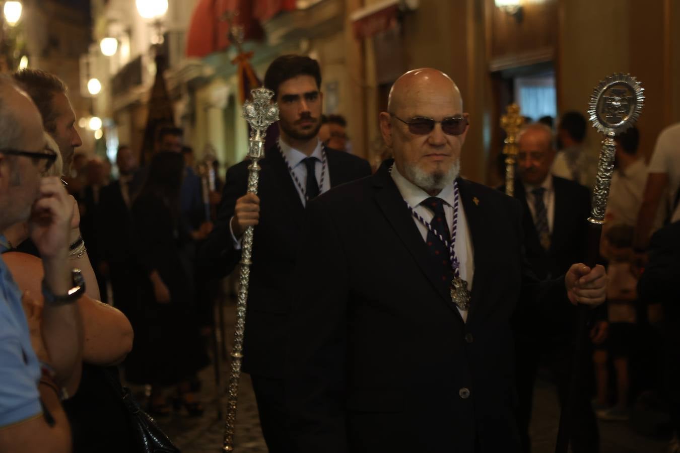 Fotos: La Virgen del Rosario, por las calles de Cádiz