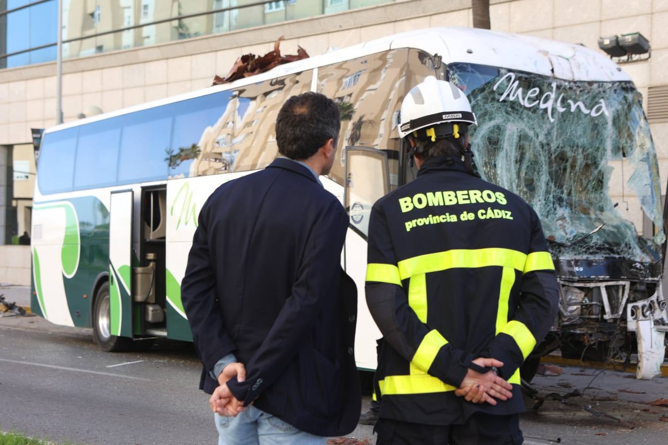 Fotos: Grave accidente de tráfico en Cádiz