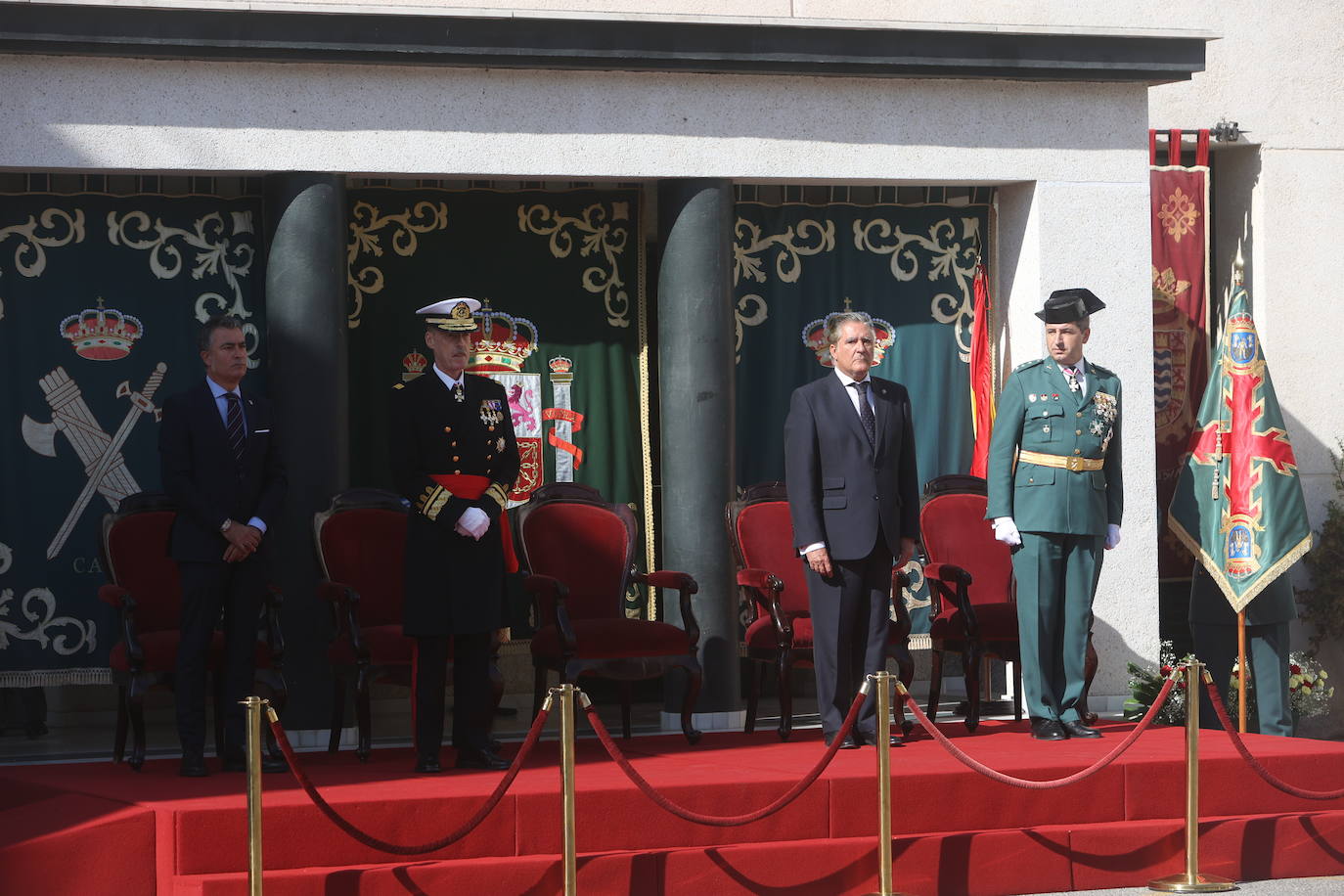 Fotos: La Guardia Civil rinde homenaje a su patrona en Cádiz