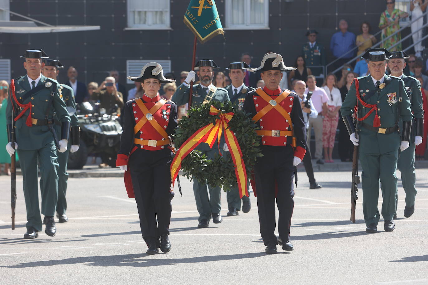 Fotos: La Guardia Civil rinde homenaje a su patrona en Cádiz