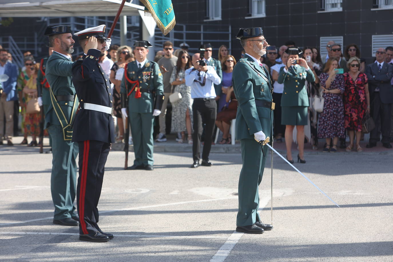 Fotos: La Guardia Civil rinde homenaje a su patrona en Cádiz