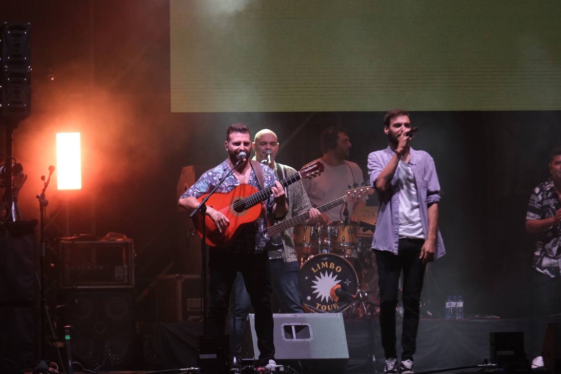 Fotos: Raúle inaugura el Viento Fest en la plaza de San Antonio