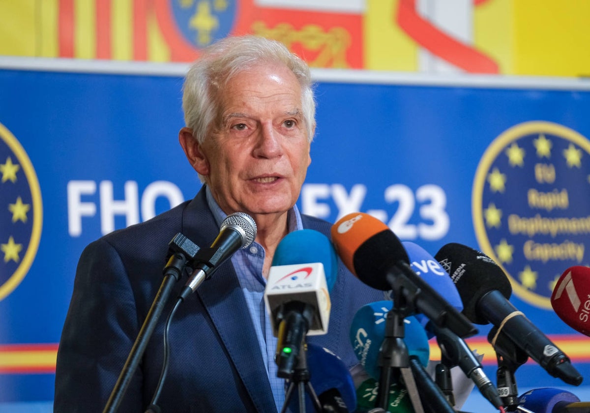 Borrell durante la rueda de prensa.