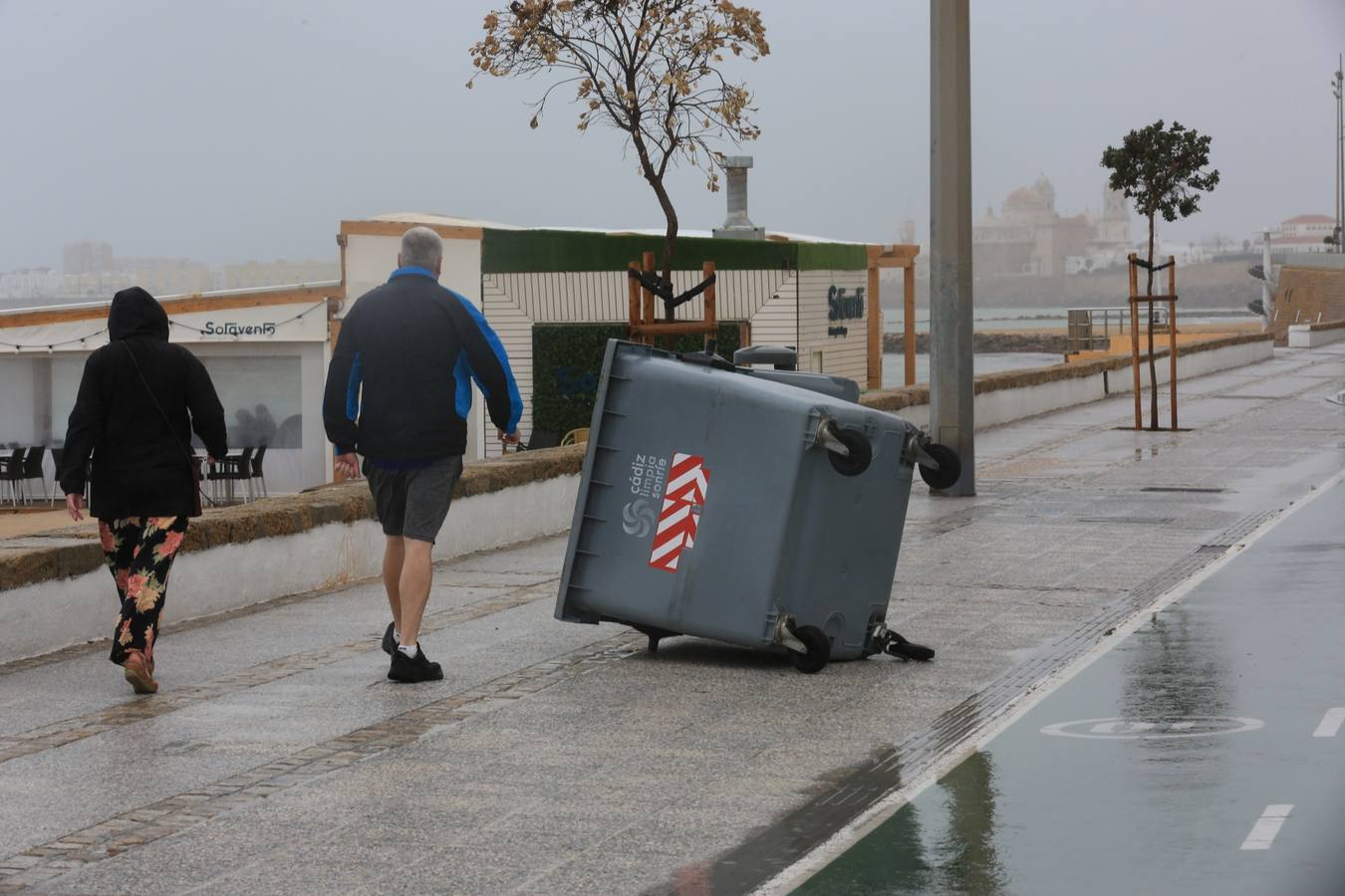 Fotos: Los efectos del paso de la borrasca Bernard en Cádiz