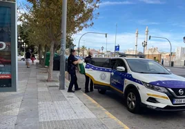 Operación contra la venta ambulante de ropa falsificada en Cádiz