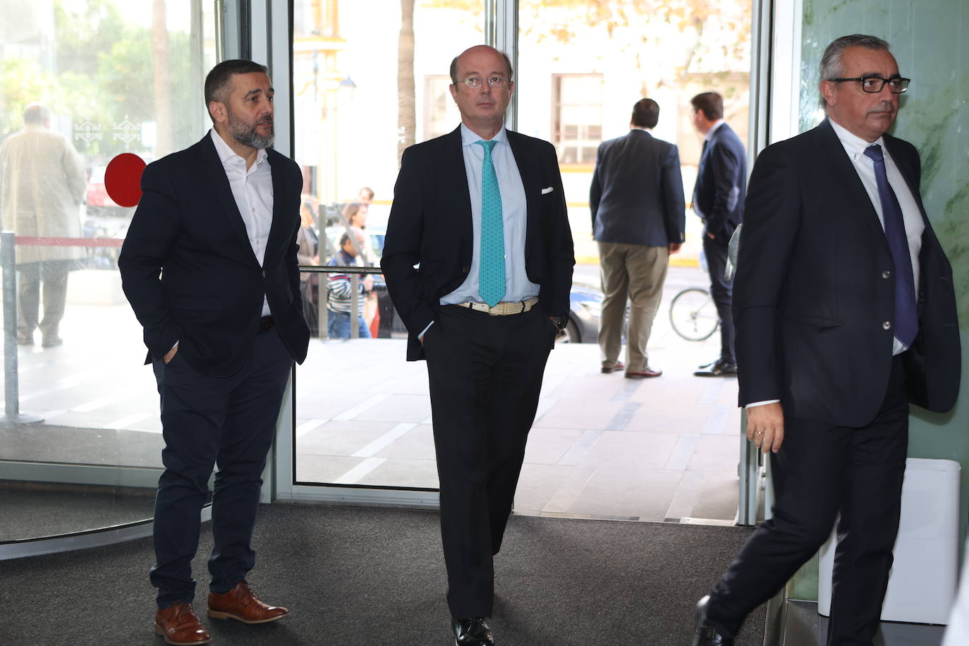 Fotos: Ambiente en la Mirada Económica de ABC y La Voz con Bruno García (I)