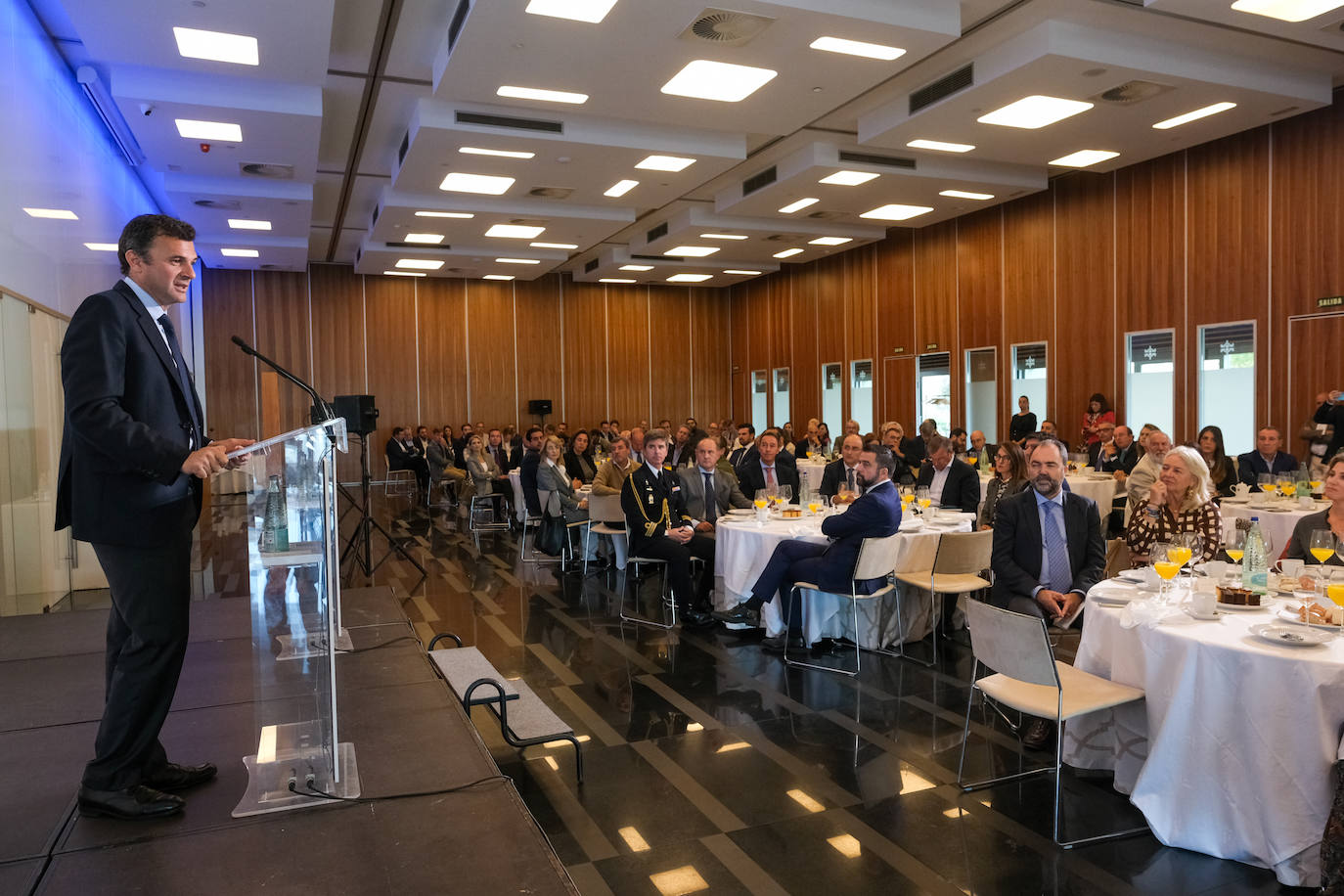 Fotos: Bruno García, alcalde de Cádiz, en la Mirada Económica de ABC y La Voz