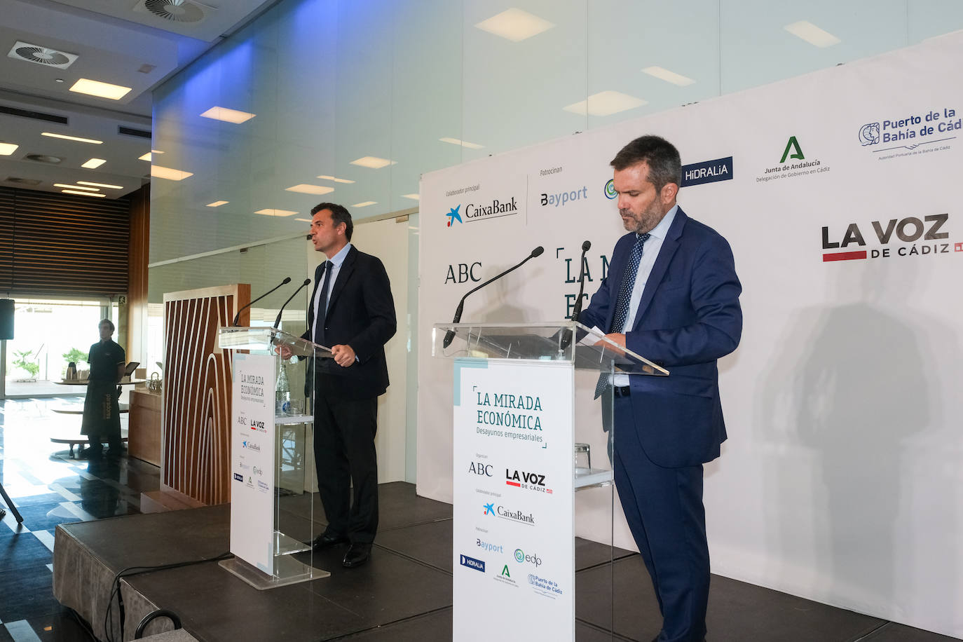 Fotos: Bruno García, alcalde de Cádiz, en la Mirada Económica de ABC y La Voz