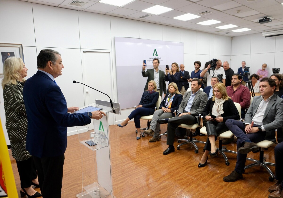 Momento de la presentación en la sede de la Junta en Cádiz del presupuesto para 2024
