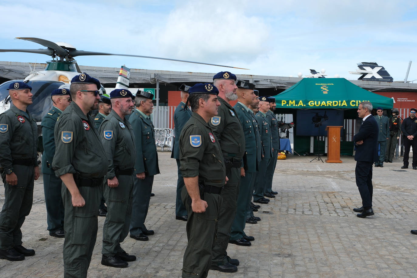 Fotos: 50 aniversario del servicio aéreo de la Guardia Civil