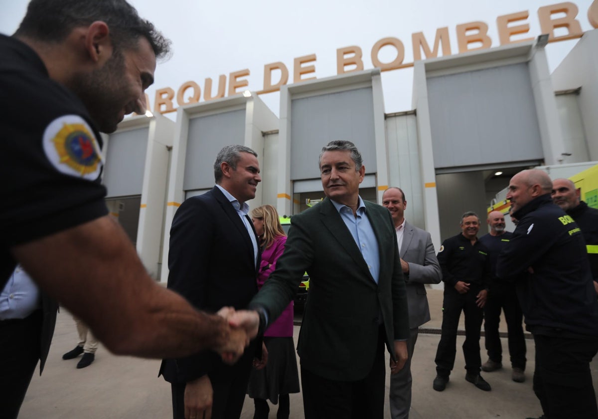 Antonio Sanz, en el Parque del Consorcio Provincial de Bomberos de Cádiz.