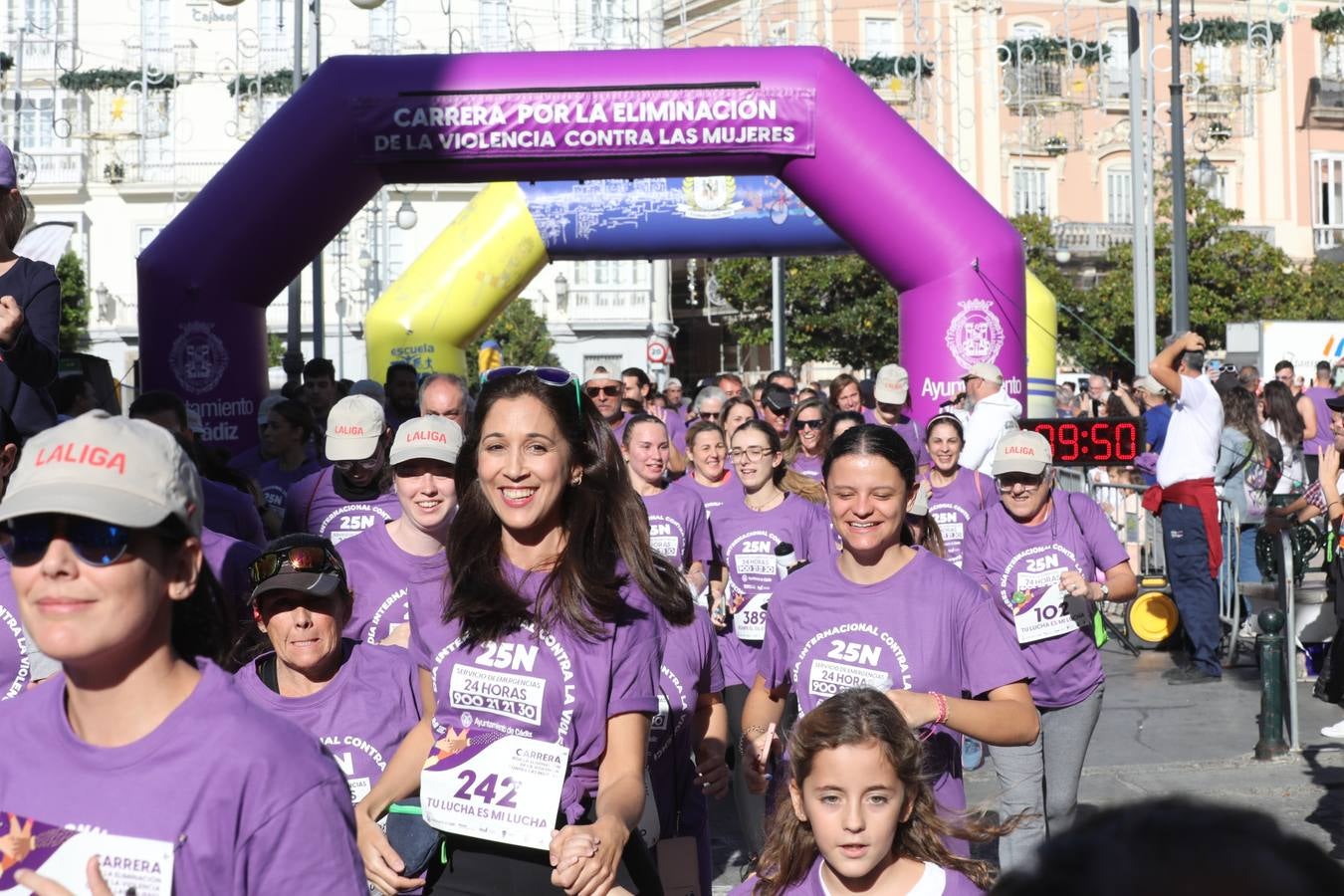 Fotos: Carrera Popular por la eliminación de la violencia contra las mujeres