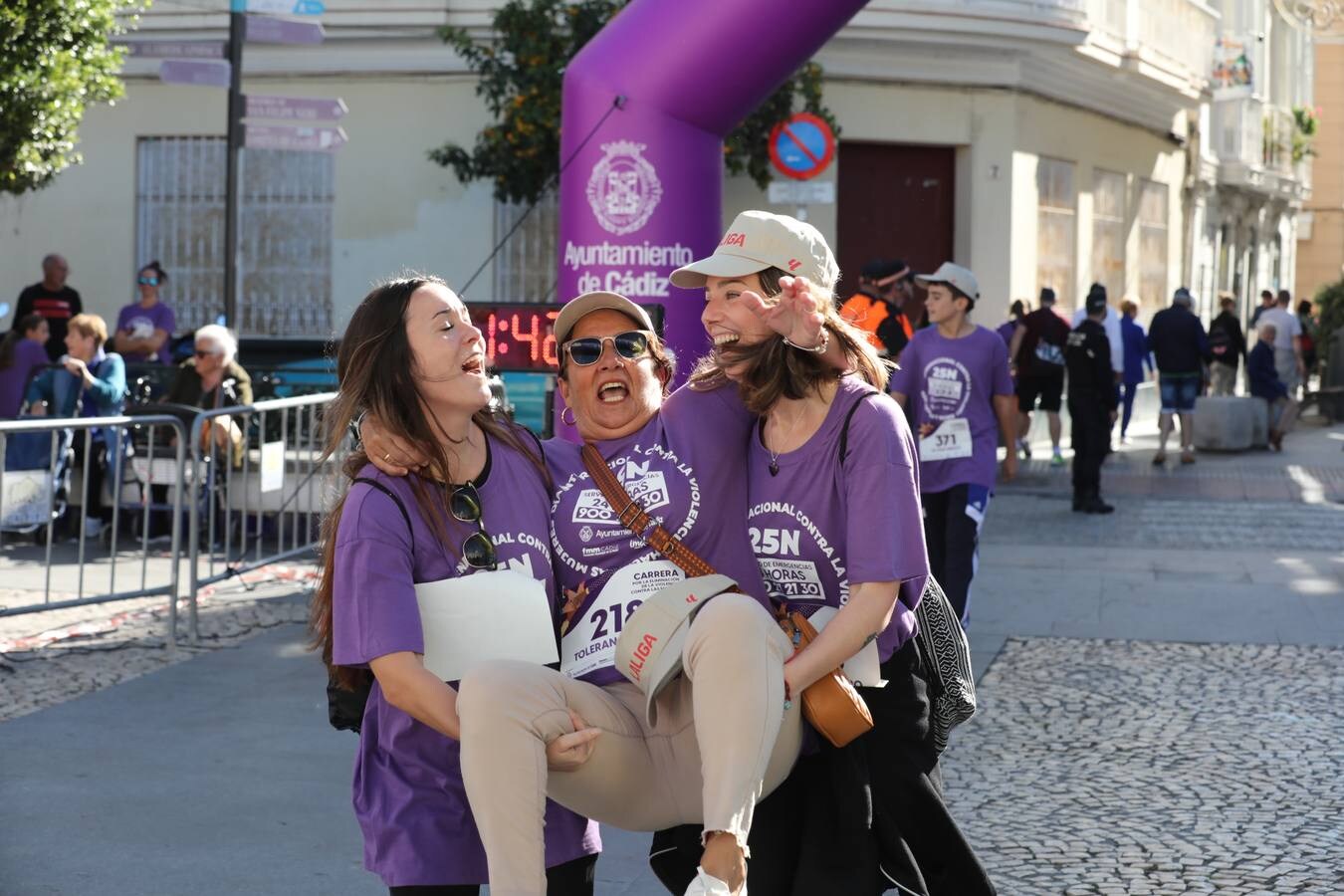 Fotos: Carrera Popular por la eliminación de la violencia contra las mujeres