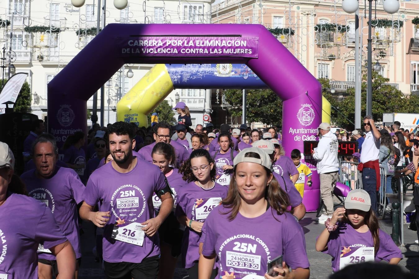 Fotos: Carrera Popular por la eliminación de la violencia contra las mujeres