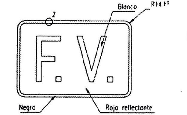 Detalle de la señal, que recoge el Reglamento General de Vehículos.