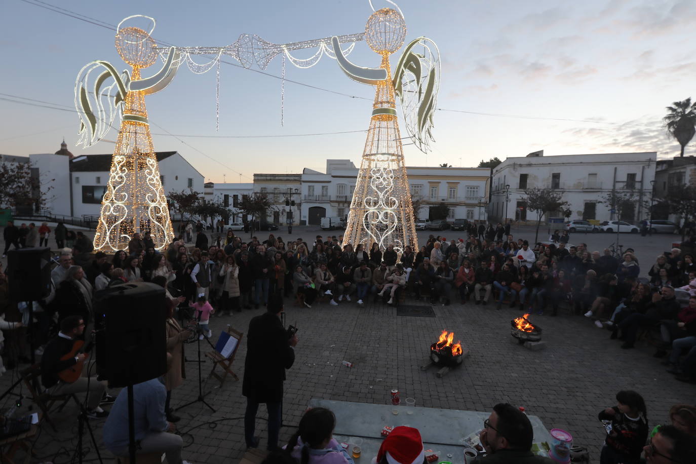 Fotos: Zambomba en la plaza Belén de Jerez