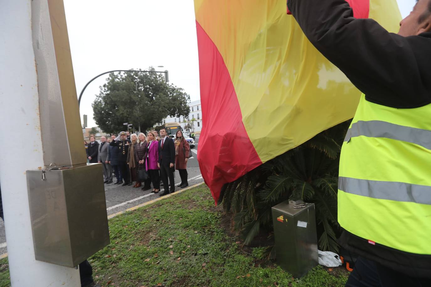 Fotos: Cádiz celebra el Día de la Constitución con la tradicional ofrenda floral e izado de la bandera