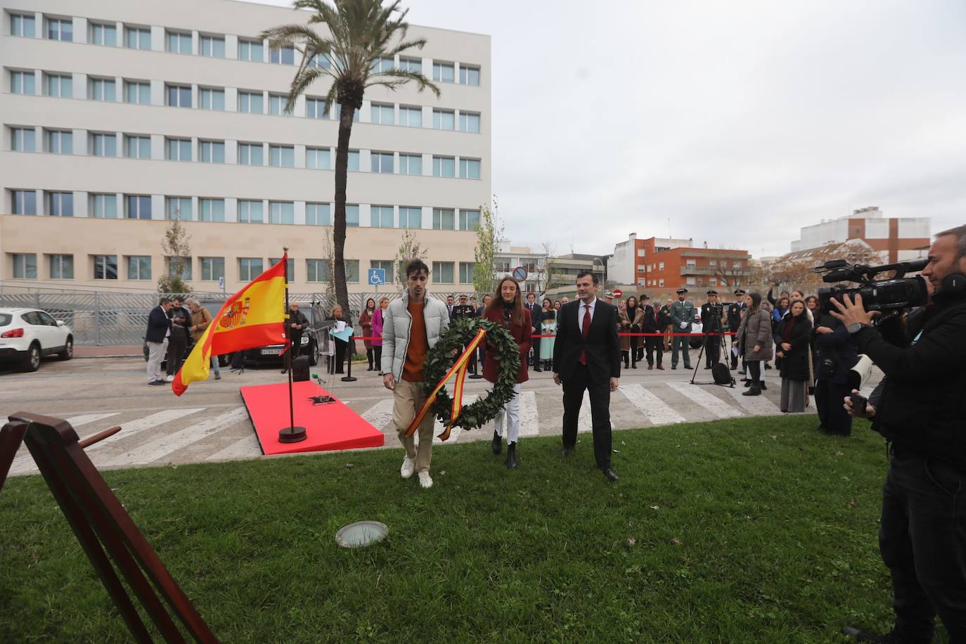 Fotos: Cádiz celebra el Día de la Constitución con la tradicional ofrenda floral e izado de la bandera