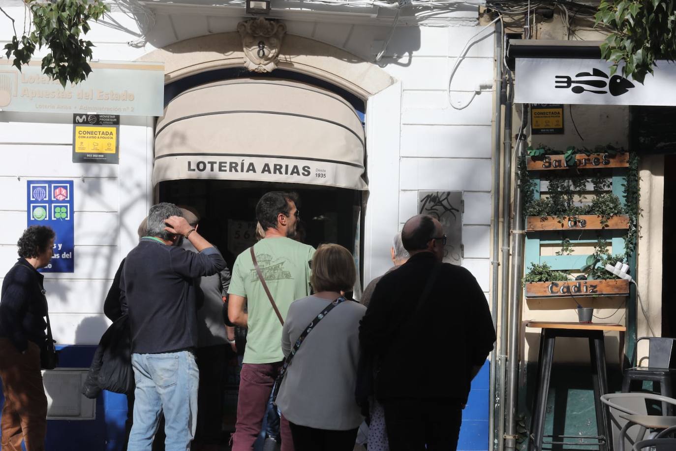 Cádiz, la segunda provincia andaluza con menos gasto en lotería de Navidad en 2022