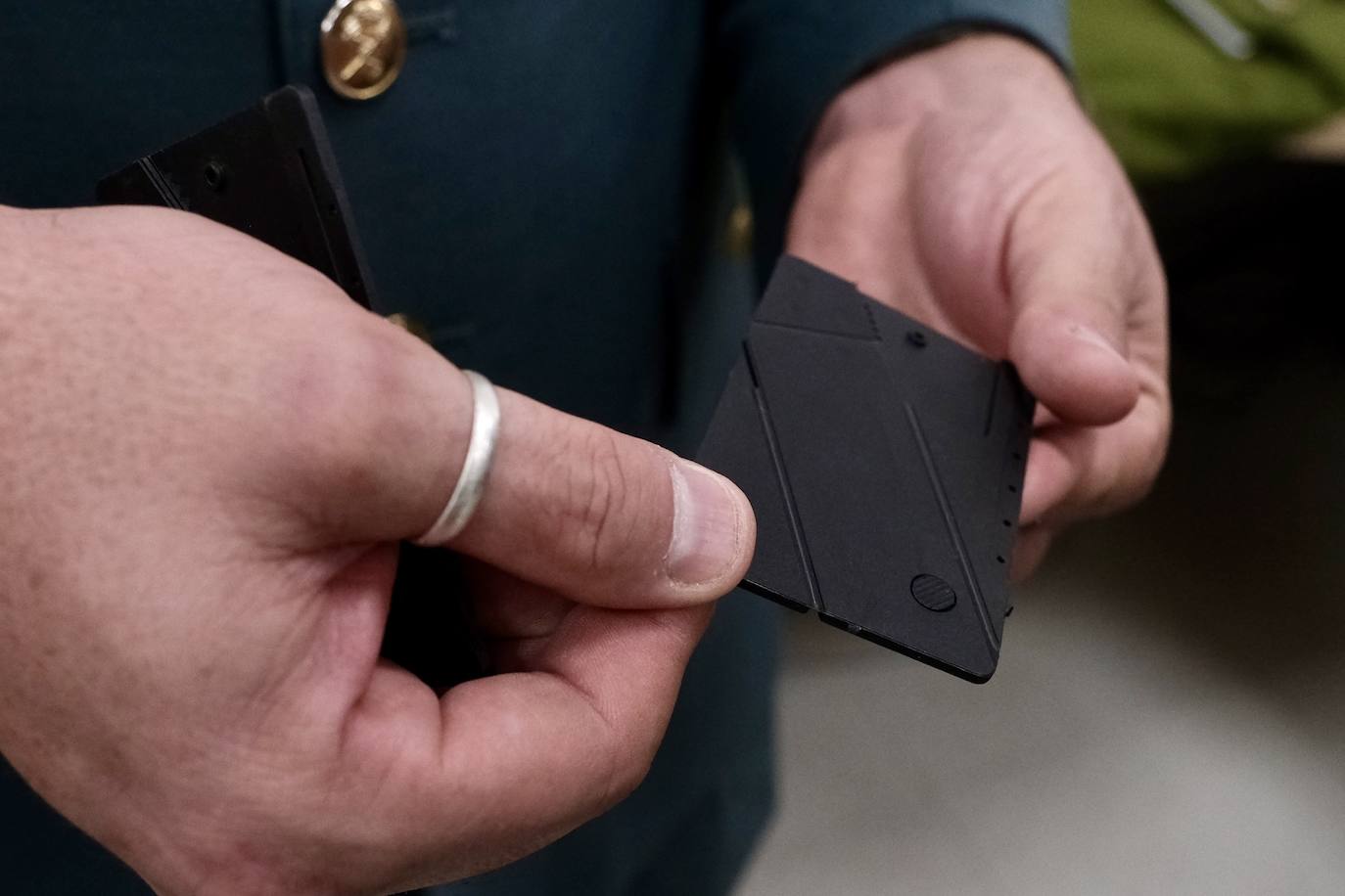 Fotos: El arsenal a la venta por internet en la provincia de Cádiz