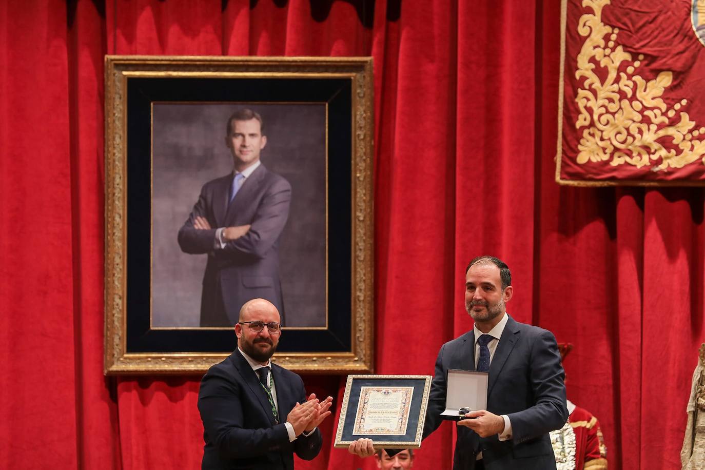 Fotos: El Puerto distingue a sus ciudadanos más ilustres