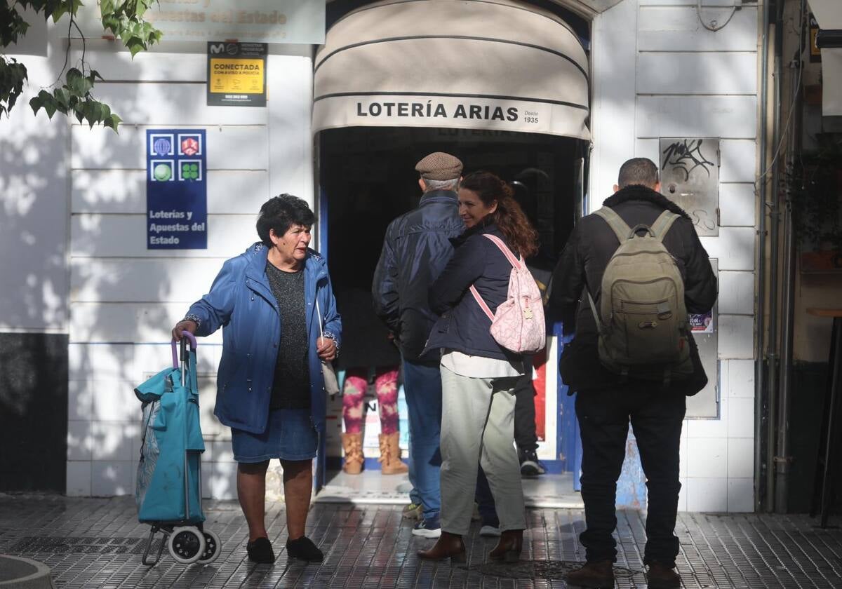 Lotería Arias, en la plaza de San Juan de Dios de Cádiz