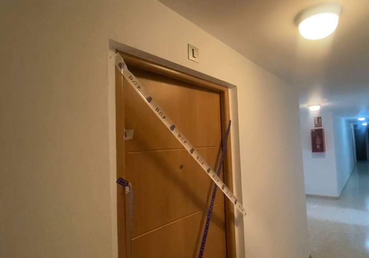 8 de enero. Eva Aza fue asesinada en un piso de Valdelagrana supuestamente a manos de la que era su pareja. El caso tuvo un gran impacto y muchos colectivos se movilizaron, entre ellos el del carnaval, al que pertenecía la víctima.