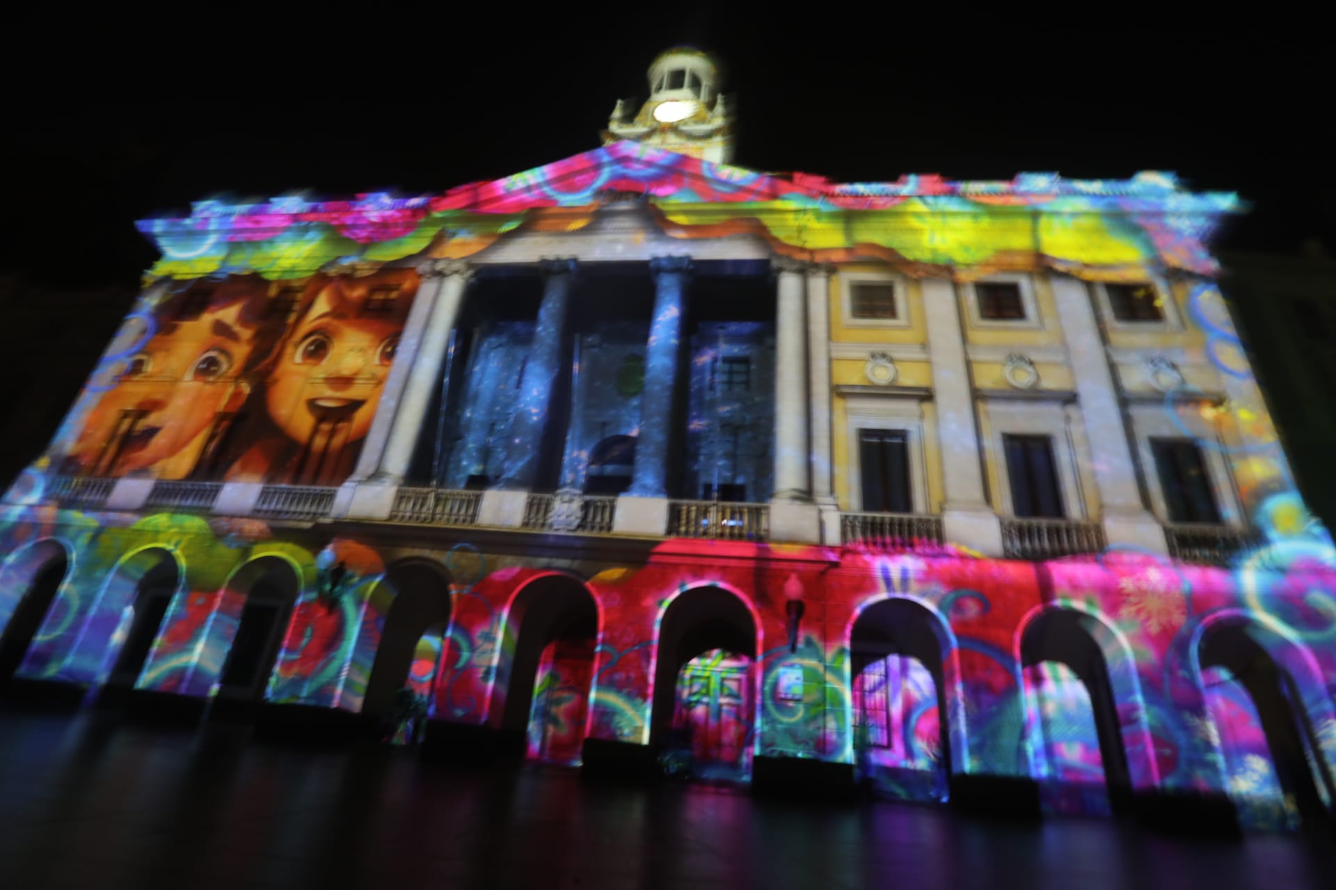 Así fue el espectacular videomapping en San Juan de Dios