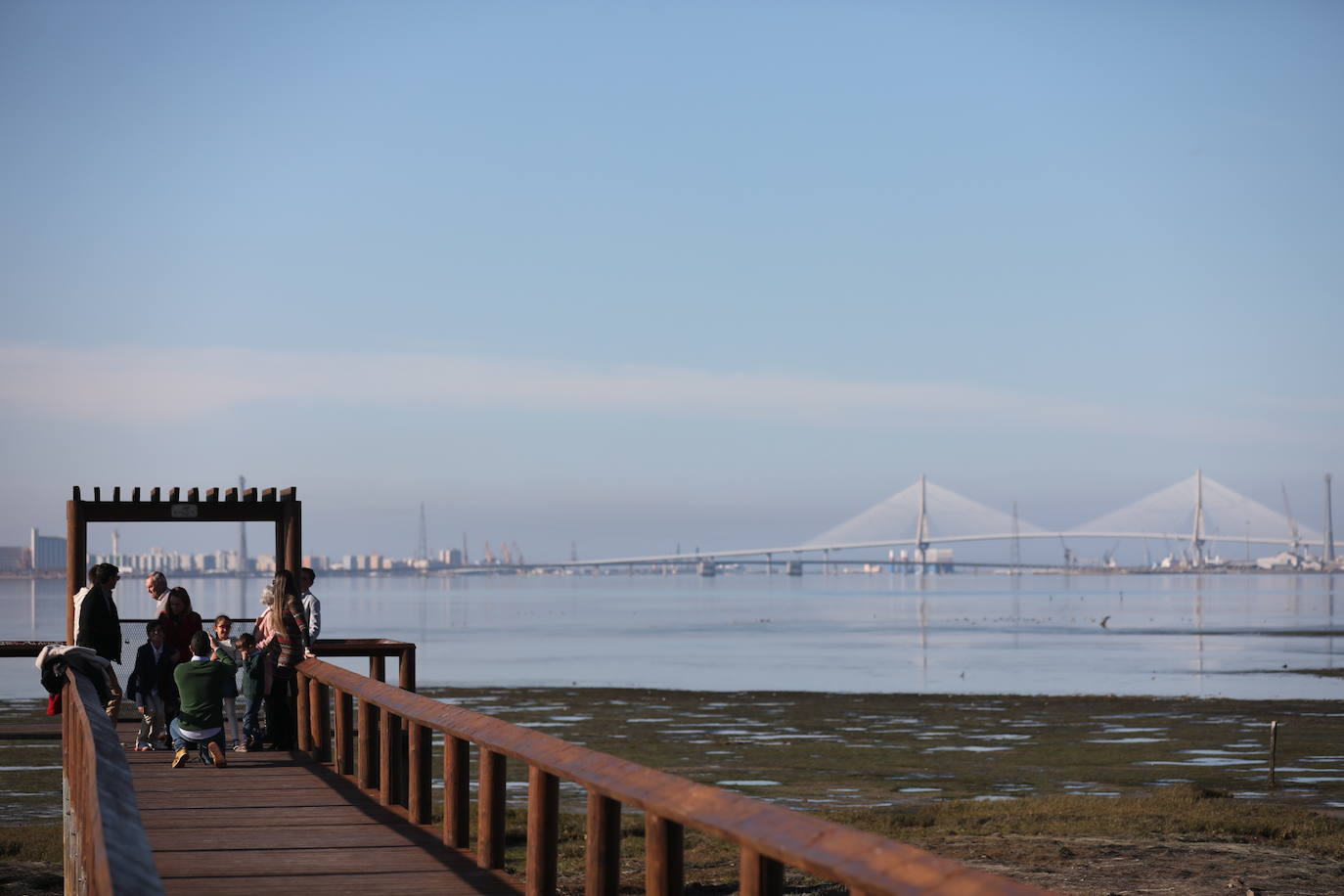 Cádiz estrena 2024 con un ambiente relajado