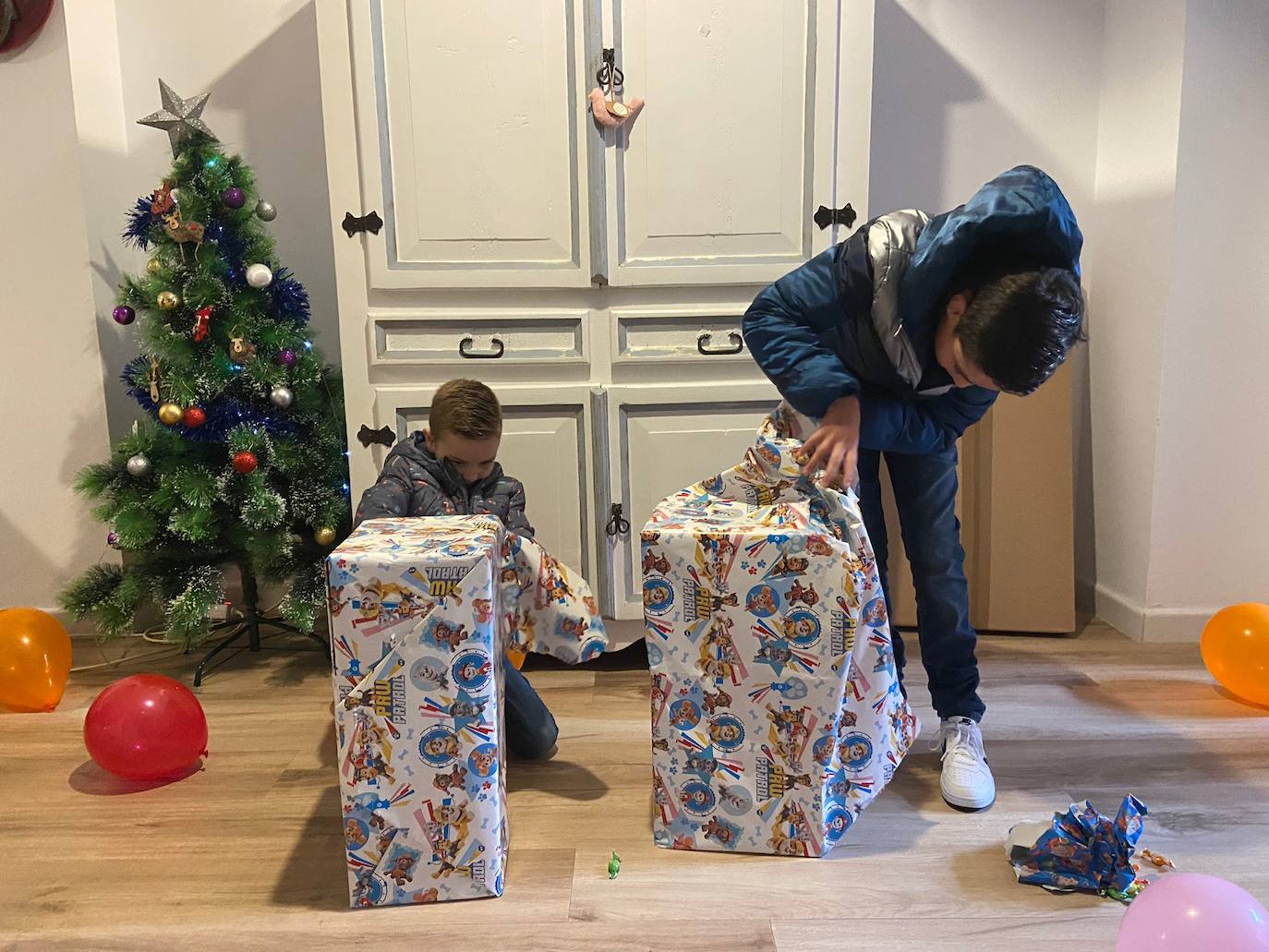 Así ha sido la llegada de los Reyes Magos en los hogares gaditanos